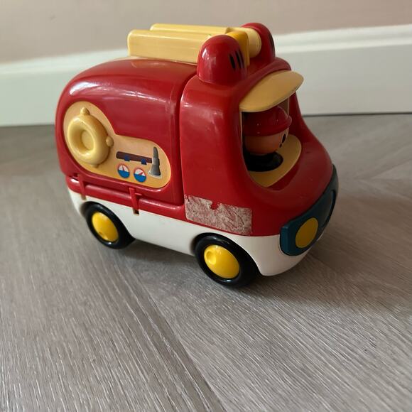 Vintage Discovery Toys To The Rescue Activity Fire Truck 1996 - Picture 4 of 12